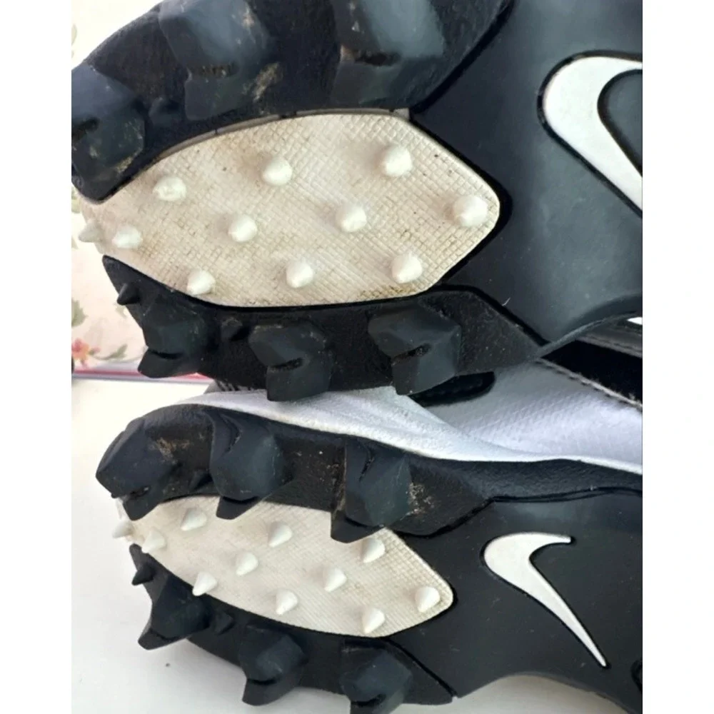Nike shark football